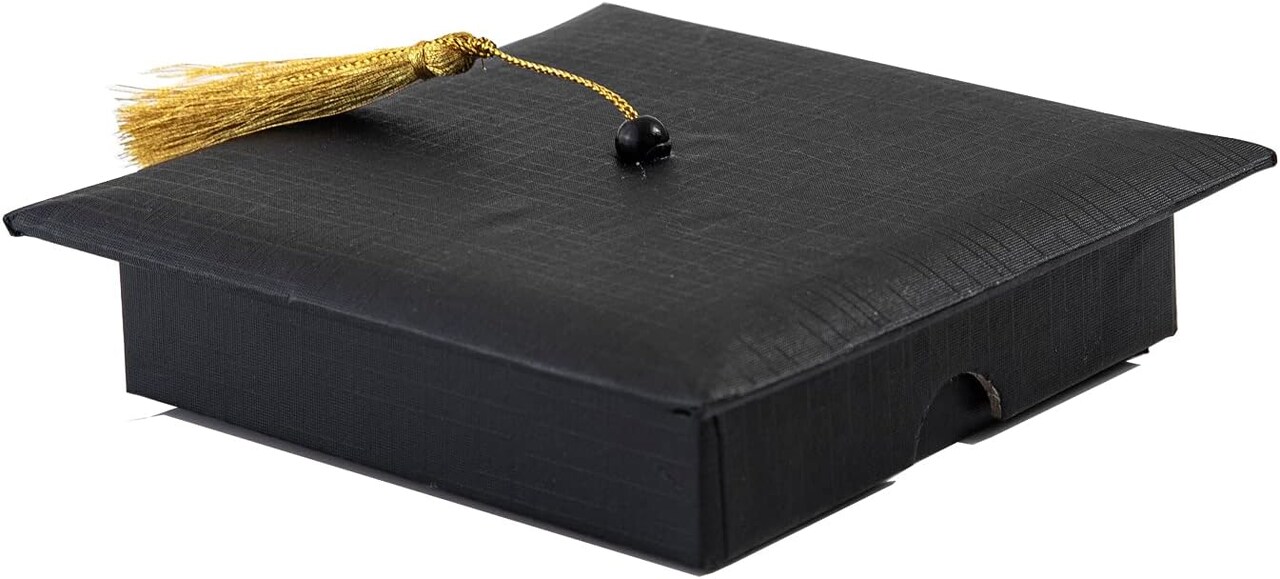 Graduation Gift Box with Tassel – Class of 2026, Black Graduation Cap Keepsake Box for College & High School Grad Party Favors (Black)